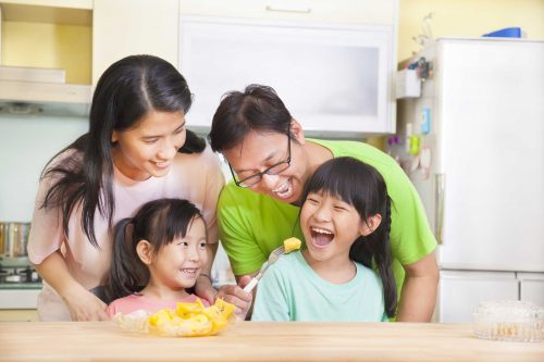 Cha mẹ đóng vai trò quan trọng cho sự phát triển của con