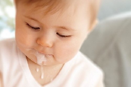 Nôn trớ sau cơn ho có phải bệnh lý?