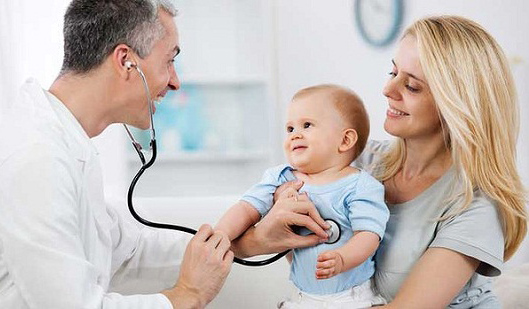 Phòng ngừa bệnh viêm phế quản cho trẻ khi trời lạnh