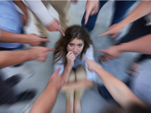Phụ nữ thì có nỗi sợ không tên