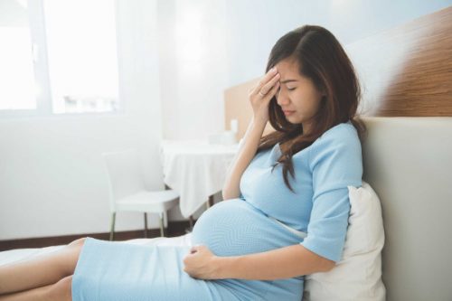 Khi mắc bệnh các mẹ cần đi kiểm tra sức khỏe và có biện pháp chữa trị kịp thời