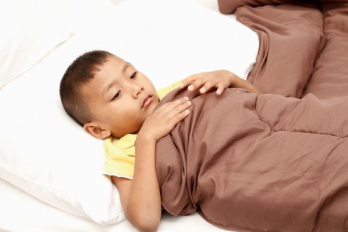 Bố mẹ cần chăm sóc con bị viêm ruột thừa như thế nào cho đúng?