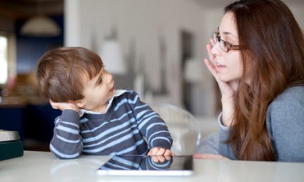 Những câu hỏi “xoắn não” mà cha mẹ thông thái không bao giờ hỏi con