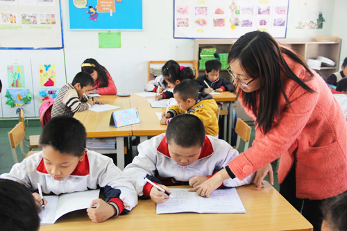 Lớp học giành riêng cho trẻ chậm phát triển trí tuệ