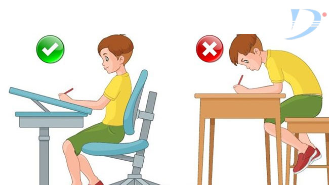 Tư thế ngồi học đúng cho trẻ