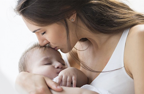 Những cách chăm sóc trẻ nhỏ dưới 6 tháng tuổi