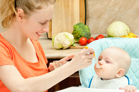 Giai đoạn được 6 tháng tuổi trẻ nên ăn gì và không nên ăn gì