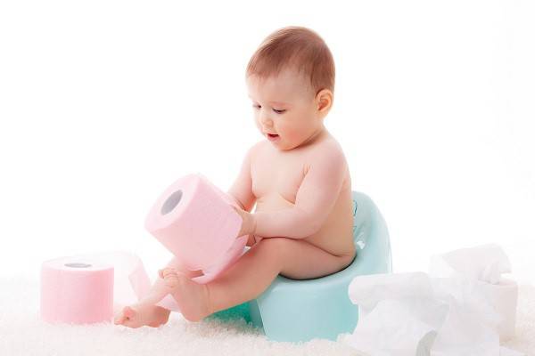 Trẻ sơ sinh 3 ngày không đi ngoài