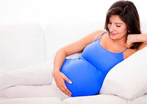Trong thời kỳ mang thai tốt nhất mẹ bầu không nên nằm ngửa