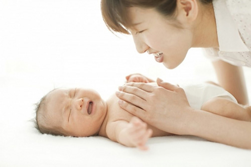 Hiện tượng sôi bụng thường xuyên xuất hiện ở trẻ sơ sinh và trẻ nhỏ
