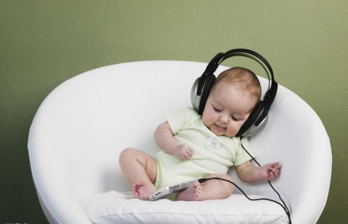 Âm nhạc giúp con trẻ phát triển tốt trí thông minh hơn