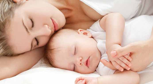Lo lắng khiến nhiều bà mẹ lạm dụng kem chống muỗi gây hại cho trẻ nhỏ