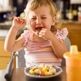 Tiết lộ biết kíp xử lý nhanh khi trẻ bị hóc mà cha mẹ nên biết