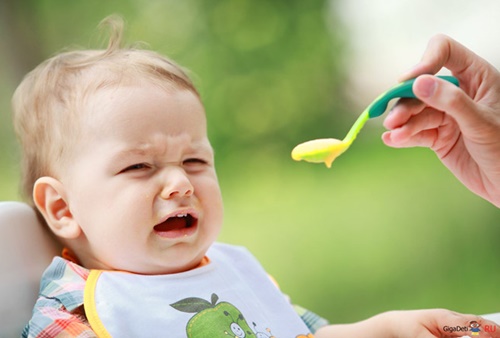 Tố cáo những nguyên nhân từ bố mẹ khiến trẻ lười ăn