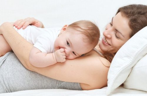 Cho trẻ cai sữa bằng các phương pháp dân gian mẹ cần hết sức chú ý