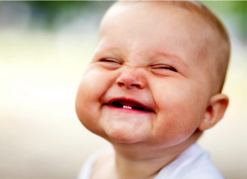 Giai đoạn mọc răng xuất hiện trong khoảng thời gian nào?