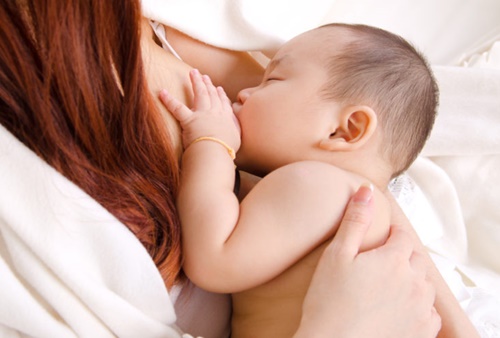 Chuyên gia chia sẻ cách trữa sữa mẹ chuẩn nhất