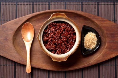 Có nên cho trẻ ăn gạo lứt hay không?
