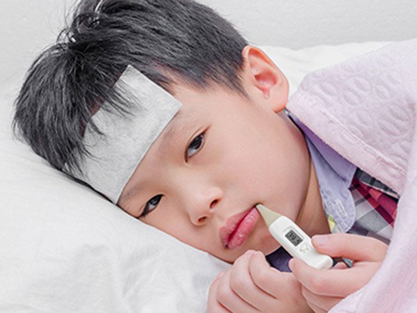 Trẻ sốt cao do bệnh cúm Trẻ sốt cao do bệnh cúm